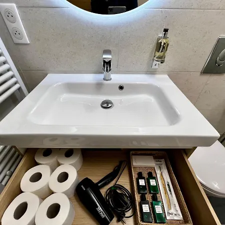 Apartment La Limone Riserva Bianca Ski-in Ski-out Seggiovia Morel 1 *